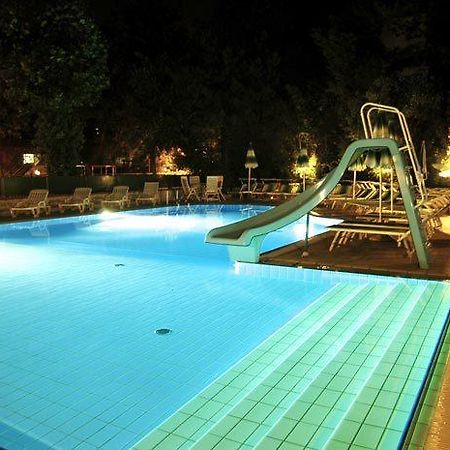 Hotel Giamaika Cesenatico Ngoại thất bức ảnh