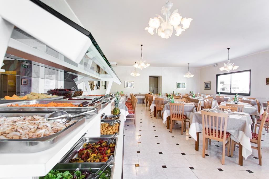 Hotel Giamaika Cesenatico Ngoại thất bức ảnh