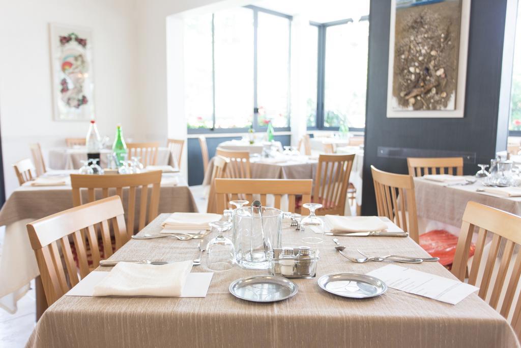 Hotel Giamaika Cesenatico Ngoại thất bức ảnh