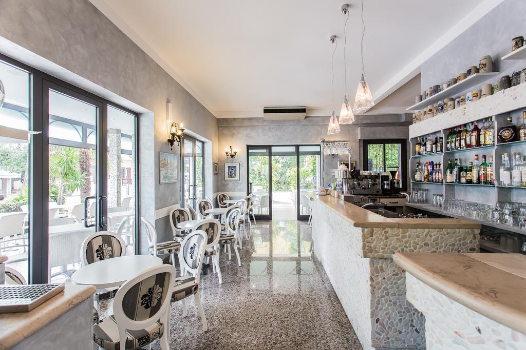 Hotel Giamaika Cesenatico Ngoại thất bức ảnh