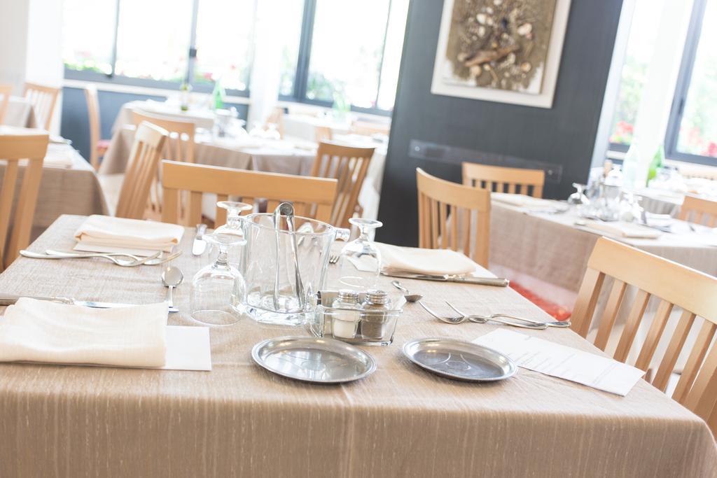 Hotel Giamaika Cesenatico Ngoại thất bức ảnh