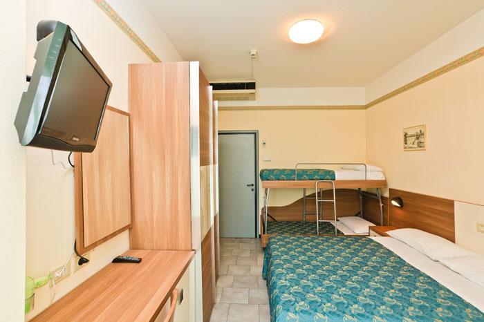 Hotel Giamaika Cesenatico Ngoại thất bức ảnh